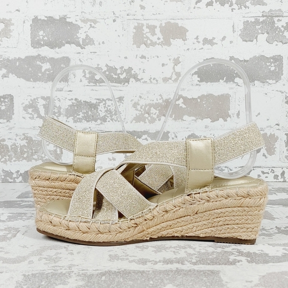 New Me Too Cami Gold Stretch Elastic Mini-Wedge Espadrille Sandal V400 - Picture 4 of 12